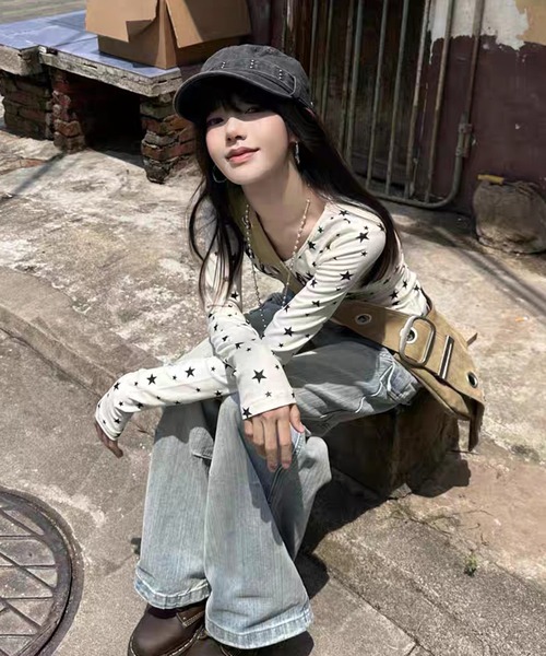 AsheKsha(アシクシャ)の「Vネック長袖スリムフィット万能トップス(Tシャツ/カットソー・レディース・ホワイト/ダークグレー・M)」の12枚目の写真
