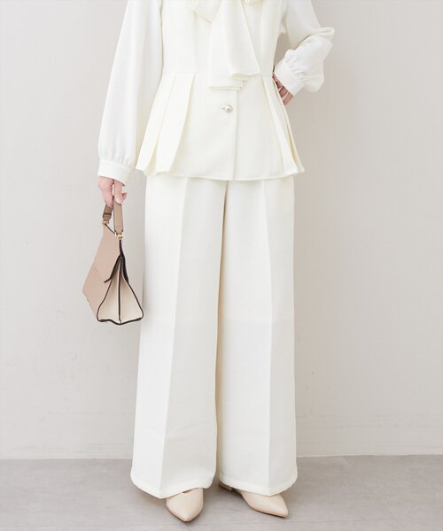 natural couture（ナチュラルクチュール）の「金釦タックワイドパンツ（その他パンツ・レディース・ライトベージュ/ブラック/オフホワイト・FREE）」の4枚目の写真