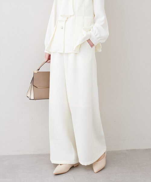 natural couture（ナチュラルクチュール）の「金釦タックワイドパンツ（その他パンツ・レディース・ライトベージュ/ブラック/オフホワイト・FREE）」の5枚目の写真