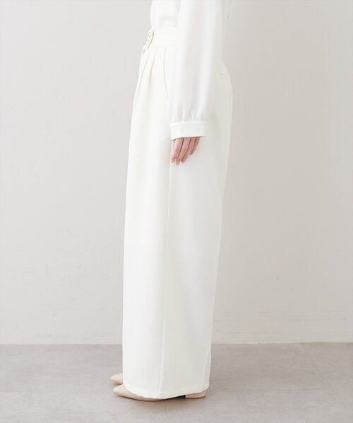 natural couture（ナチュラルクチュール）の「金釦タックワイドパンツ（その他パンツ・レディース・ライトベージュ/ブラック/オフホワイト・FREE）」の9枚目の写真