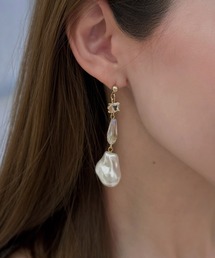 ROYAL PARTY（ロイヤルパーティー）の「クリスタルパールピアス（ピアス（両耳用））」