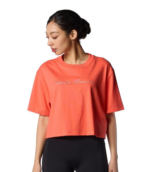 UNDER ARMOUR(アンダーアーマー)の「UAラインストーン クロップ ショートスリーブ Tシャツ(ライフスタイル/レディース)(Tシャツ/カットソー・レディース・ワインレッド・M/L/XL/S)」の1枚目の写真