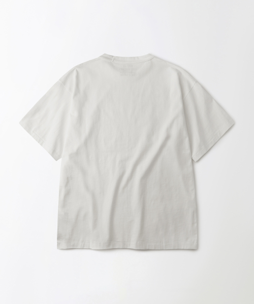 OUTSTANDING(アウトスタンディング)の「BASIC CREW NECK T-SHIRT_OFF WHITE(Tシャツ/カットソー・メンズ・その他・SMALL/MEDIUM/LARGE)」の2枚目の写真