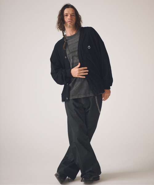 ADAM PATEK(アダムパテック)の「ADAMPATEK/washed cotton pile raw-edge cardigan/パイルカーディガン(カーディガン/ボレロ・メンズ・ブラック/アイボリー・2/1)」の19枚目の写真