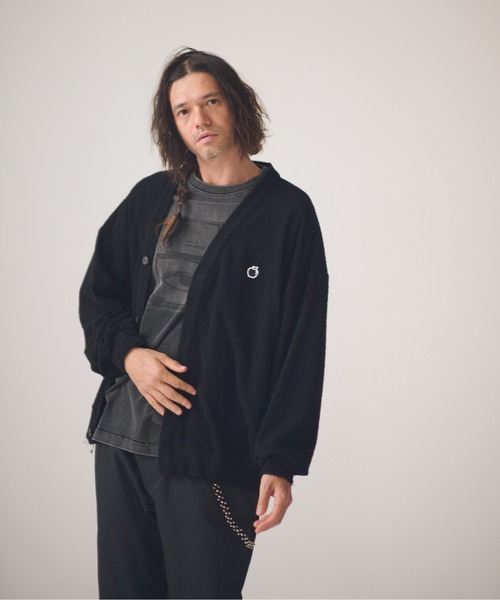 ADAM PATEK(アダムパテック)の「ADAMPATEK/washed cotton pile raw-edge cardigan/パイルカーディガン(カーディガン/ボレロ・メンズ・ブラック/アイボリー・2/1)」の12枚目の写真