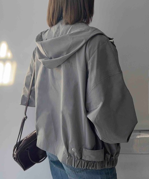 AS KNOW AS plus(アズノゥアズプラス)の「〇【撥水・UVカット】軽量マウンテンパーカー(マウンテンパーカー・レディース・オリーブ/ブラック/ベージュ・FREE)」の9枚目の写真