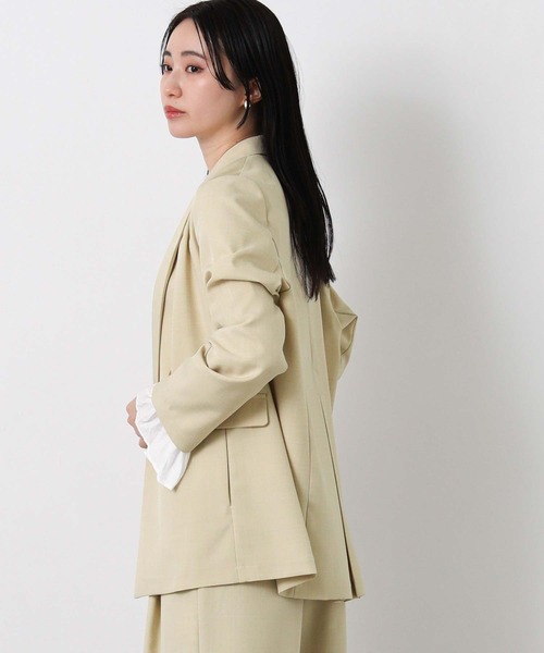 Gready Brilliant(グレディブリリアン)の「クリアトロテーラーWジャケット(テーラードジャケット・レディース・ライトグレー/ライトベージュ・FREE)」の13枚目の写真