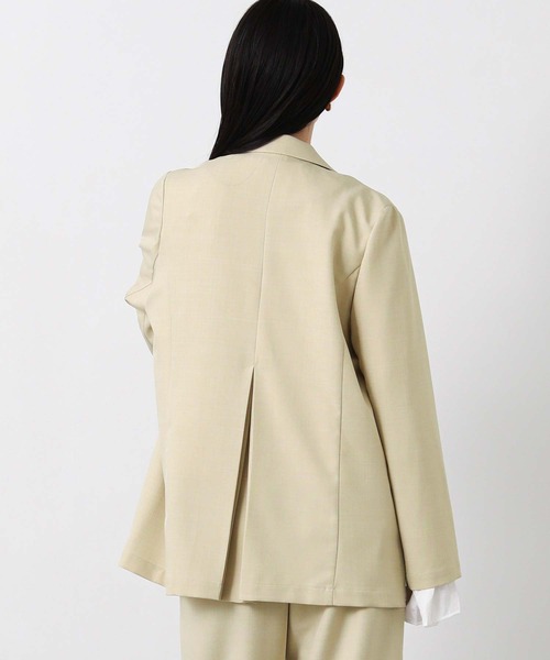 Gready Brilliant(グレディブリリアン)の「クリアトロテーラーWジャケット(テーラードジャケット・レディース・ライトグレー/ライトベージュ・FREE)」の14枚目の写真