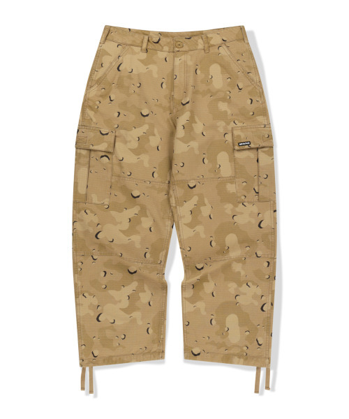 WKNDRS(ウィーキャンドース)の「CHOCOLATE CHIP CARGO PANTS (D.CAMO)(その他パンツ・レディース・その他・MEDIUM/LARGE/X-LARGE)」の1枚目の写真