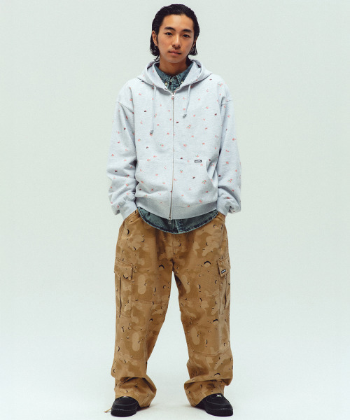 WKNDRS(ウィーキャンドース)の「CHOCOLATE CHIP CARGO PANTS (D.CAMO)(その他パンツ・レディース・その他・MEDIUM/LARGE/X-LARGE)」の8枚目の写真