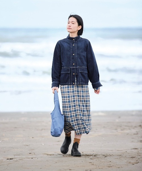 Sunny clouds(サニークラウズ)の「サニークラウズ ざっくり織りのチェックワンピース〈レディース〉(ワンピース・レディース・ブルー系その他・M/L/LL/3L/MP)」の4枚目の写真