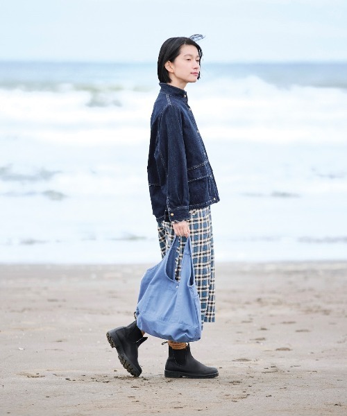 Sunny clouds(サニークラウズ)の「サニークラウズ ざっくり織りのチェックワンピース〈レディース〉(ワンピース・レディース・ブルー系その他・M/L/LL/3L/MP)」の5枚目の写真