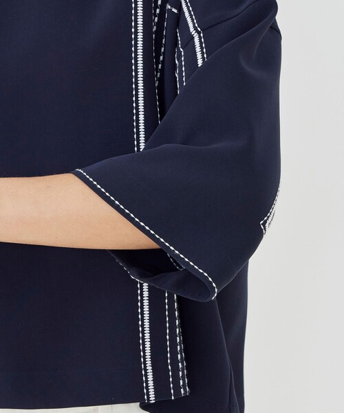 GALERIE VIE(ギャルリー ヴィー)の「【WEB先行予約】ダブルクロス クルーネックプルオーバー(シャツ/ブラウス・レディース・ネイビー・FREE)」の7枚目の写真