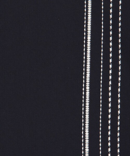 GALERIE VIE(ギャルリー ヴィー)の「【WEB先行予約】ダブルクロス クルーネックプルオーバー(シャツ/ブラウス・レディース・ネイビー・FREE)」の9枚目の写真