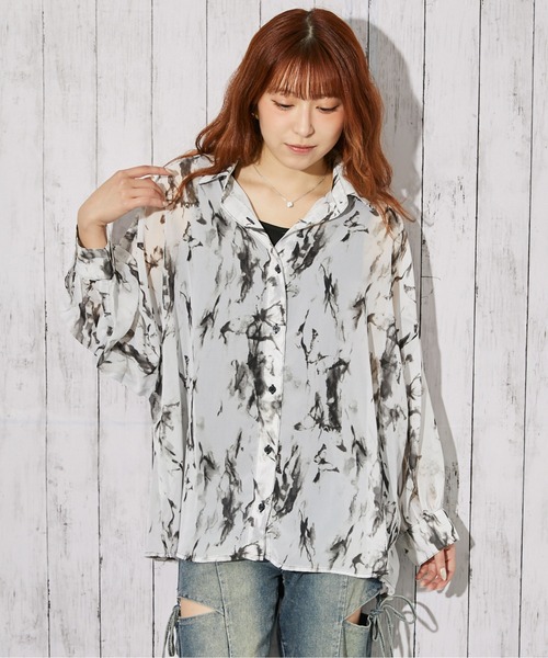 GORGE（ゴージ）の「《シアー・インナー付き》チョウ柄シャツ／モードカジュアル／春夏／全2色（シャツ/ブラウス・レディース・グレー/グリーン・F）」の10枚目の写真