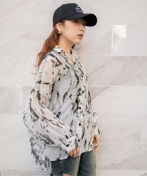 GORGE（ゴージ）の「《シアー・インナー付き》チョウ柄シャツ／モードカジュアル／春夏／全2色（シャツ/ブラウス・レディース・グレー/グリーン・F）」の13枚目の写真