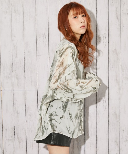 GORGE（ゴージ）の「《シアー・インナー付き》チョウ柄シャツ／モードカジュアル／春夏／全2色（シャツ/ブラウス・レディース・グレー/グリーン・F）」の18枚目の写真