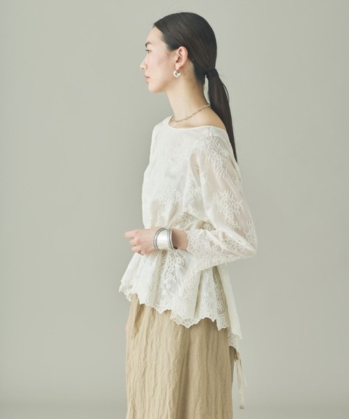 Curensology(カレンソロジー)の「Curensology(カレンソロジー)/レース2WAYギャザーブラウス(シャツ/ブラウス・レディース・ブラック/アイボリー・FREE)」の10枚目の写真