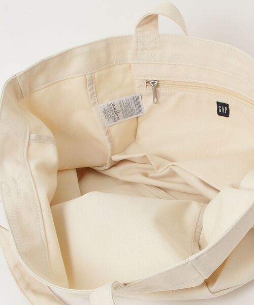 GAP（ギャップ）の「◆ガチャピン・ムック キャンバス GAPロゴ トートバッグ（トートバッグ・レディース・ホワイト系その他/オフホワイト・ONE SIZE）」の6枚目の写真