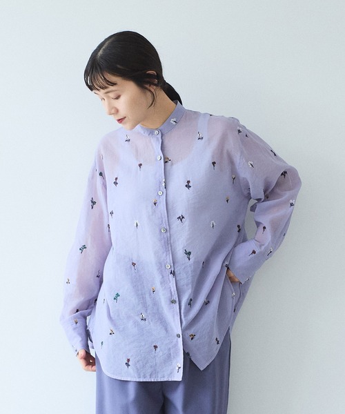 yuni(ユニ )の「Cotton/Nylon sheer floral刺繍moe sleeves シャツ(シャツ/ブラウス・レディース・パープル/ベージュ/グレー・FREE)」の3枚目の写真