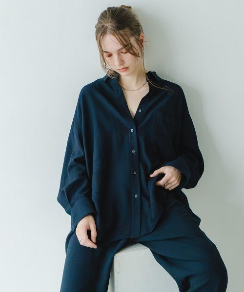 Maison INNESS(メゾンアイネス)の「【ZOZO限定】ニュアンスエアリードビーセットアップ(接触冷感・UVカット)(セットアップ・レディース・ネイビー・LL/L/M/S/3L)」の4枚目の写真