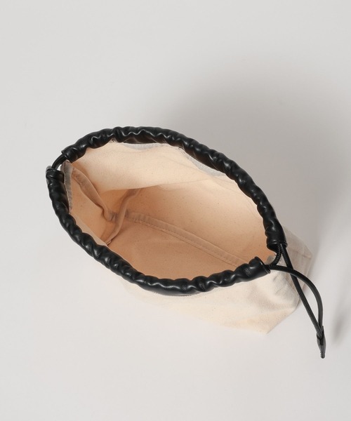 Andemiu（アンデミュウ）の「スクエアキンチャクバッグ656629（トートバッグ・レディース・ブラック/ブラウン/ホワイト・FREE）」の21枚目の写真