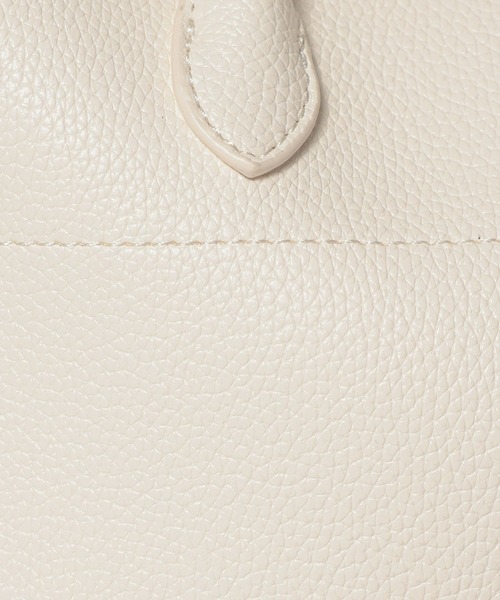 Andemiu（アンデミュウ）の「スクエアキンチャクバッグ656629（トートバッグ・レディース・ブラック/ブラウン/ホワイト・FREE）」の4枚目の写真