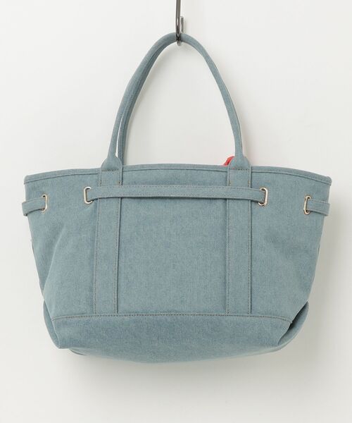 fredy emue（フレディエミュ）の「金具ベルトデニムトートバッグ（ショルダーバッグ・レディース・アイボリー/サックスブルー・FREE）」の3枚目の写真