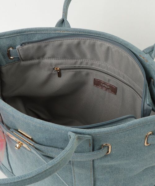 fredy emue（フレディエミュ）の「金具ベルトデニムトートバッグ（ショルダーバッグ・レディース・アイボリー/サックスブルー・FREE）」の5枚目の写真