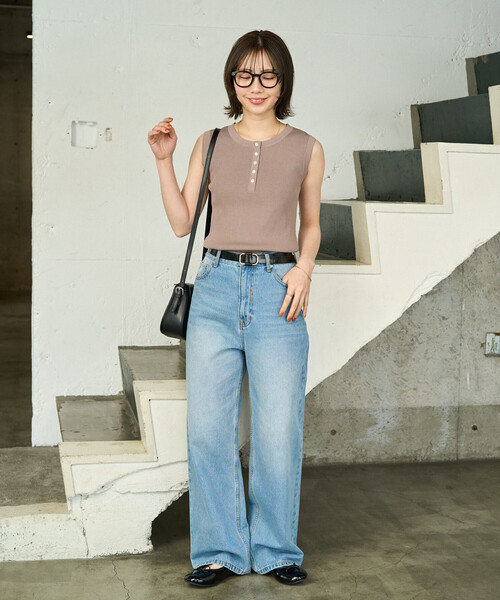FREAK'S STORE（フリークスストア）の「限定展開　クールタッチ ヘンリーネック ノースリーブ ニット トップス（ニット/セーター・レディース・ベージュ/ブラック/レッド/ナチュラル/グレー/ブルー・ﾌﾘ-）」の12枚目の写真