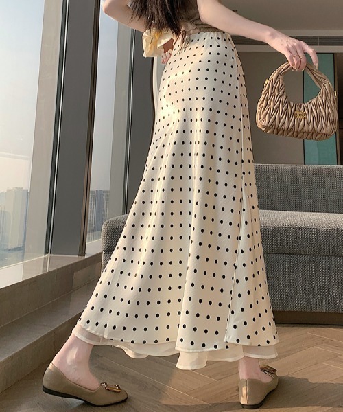 Diosfront（ディオスフロント）の「レイヤード風サテンドット柄マーメイドスカート（スカート・レディース・ブラック/ベージュ・S/M/L）」の11枚目の写真