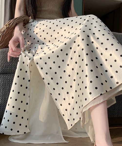 Diosfront（ディオスフロント）の「レイヤード風サテンドット柄マーメイドスカート（スカート・レディース・ブラック/ベージュ・S/M/L）」の16枚目の写真