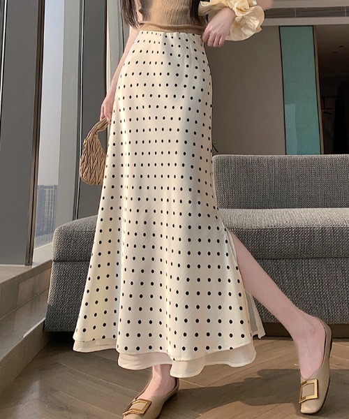 Diosfront（ディオスフロント）の「レイヤード風サテンドット柄マーメイドスカート（スカート・レディース・ブラック/ベージュ・S/M/L）」の13枚目の写真