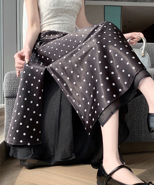 Diosfront（ディオスフロント）の「レイヤード風サテンドット柄マーメイドスカート（スカート・レディース・ブラック/ベージュ・S/M/L）」の9枚目の写真