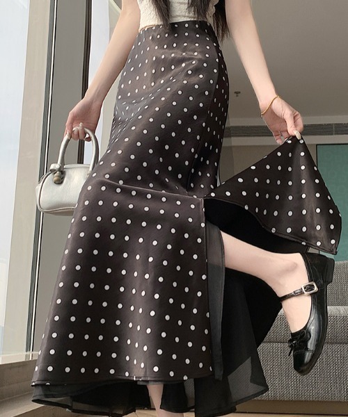 Diosfront（ディオスフロント）の「レイヤード風サテンドット柄マーメイドスカート（スカート・レディース・ブラック/ベージュ・S/M/L）」の8枚目の写真