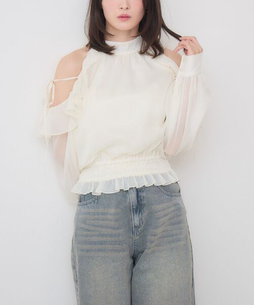 ems excite(エムズエキサイト)の「アメスリフリルBL(シャツ/ブラウス・レディース・チャコールグレー/ブラック/ナチュラル/ピンク・FREE)」の3枚目の写真