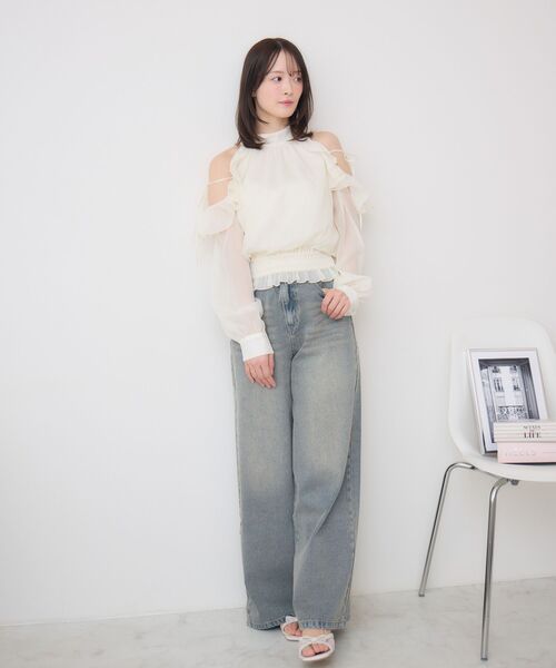 ems excite(エムズエキサイト)の「アメスリフリルBL(シャツ/ブラウス・レディース・チャコールグレー/ブラック/ナチュラル/ピンク・FREE)」の6枚目の写真