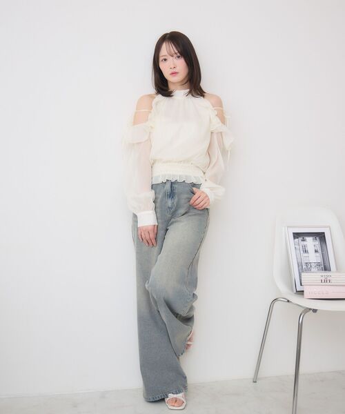 ems excite(エムズエキサイト)の「アメスリフリルBL(シャツ/ブラウス・レディース・チャコールグレー/ブラック/ナチュラル/ピンク・FREE)」の7枚目の写真