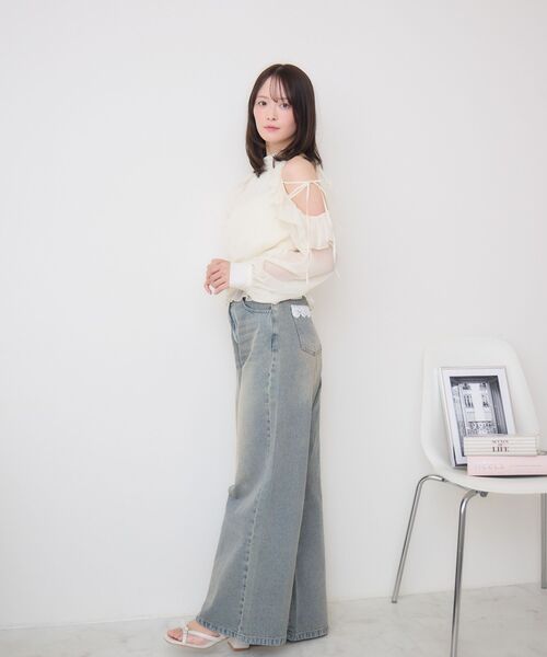 ems excite(エムズエキサイト)の「アメスリフリルBL(シャツ/ブラウス・レディース・チャコールグレー/ブラック/ナチュラル/ピンク・FREE)」の8枚目の写真