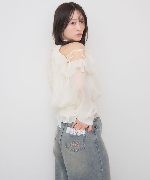 ems excite(エムズエキサイト)の「アメスリフリルBL(シャツ/ブラウス・レディース・チャコールグレー/ブラック/ナチュラル/ピンク・FREE)」の14枚目の写真