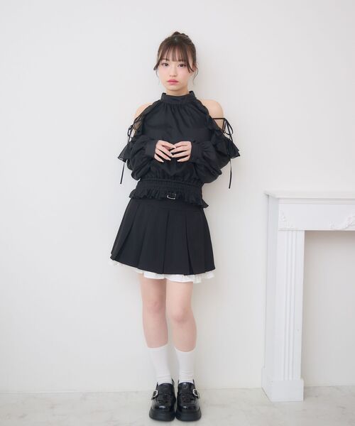 ems excite(エムズエキサイト)の「アメスリフリルBL(シャツ/ブラウス・レディース・チャコールグレー/ブラック/ナチュラル/ピンク・FREE)」の16枚目の写真