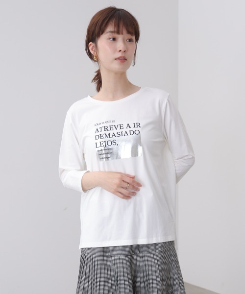 Bou Jeloud(ブージュルード)の「箔ロゴプリント五分袖Tシャツ(Tシャツ/カットソー・レディース・オフホワイト/チャコールグレー/ブラック・38)」の5枚目の写真