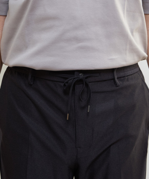 MEN'S MELROSE(メンズメルローズ)の「トラベストジャージイージーパンツ(セットアップ可)(スラックス・メンズ・ブラック/ブラウン/グレー・3/2/4)」の6枚目の写真