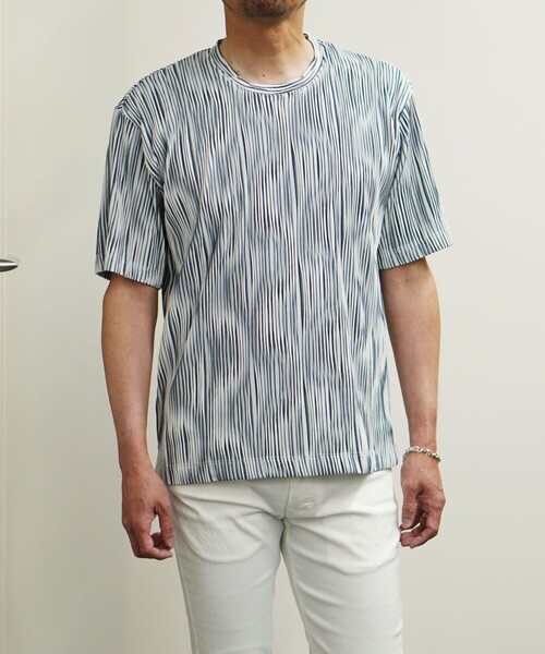 NICOLE selection(ニコルセレクション)の「ウェーブタックジャカードクルーネックカットソー(Tシャツ/カットソー・メンズ・ネイビー/ブラック/ホワイト/グレー/ブルー・M/L/XL)」の4枚目の写真