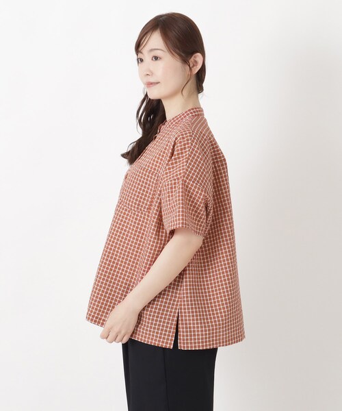 one'sterrace(ワンズテラス)の「リップル加工 チェック柄前開きブラウス(シャツ/ブラウス・レディース・アイボリー系8/オレンジ系その他5/ネイビー系5・02)」の5枚目の写真