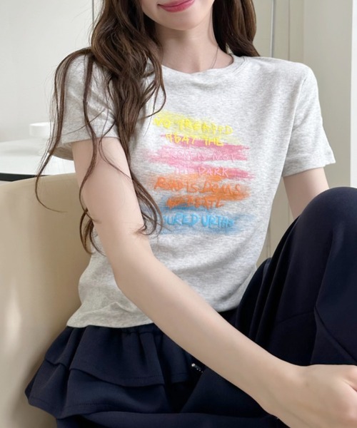 Ada.(エイダ)の「マルチカラー ペイント ロゴ グラフィック Tシャツ(Tシャツ/カットソー・レディース・ホワイト/ネイビー/グレー/ライトブルー・FREE)」の12枚目の写真