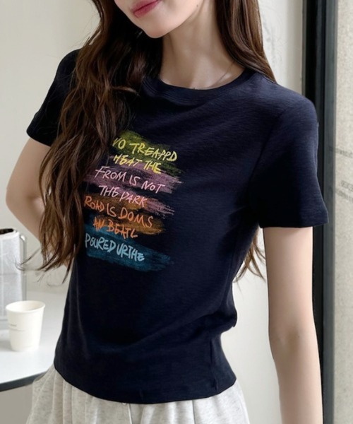 Ada.(エイダ)の「マルチカラー ペイント ロゴ グラフィック Tシャツ(Tシャツ/カットソー・レディース・ホワイト/ネイビー/グレー/ライトブルー・FREE)」の17枚目の写真