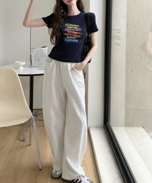 Ada.(エイダ)の「マルチカラー ペイント ロゴ グラフィック Tシャツ(Tシャツ/カットソー・レディース・ホワイト/ネイビー/グレー/ライトブルー・FREE)」の19枚目の写真