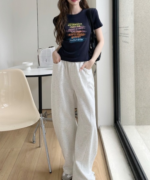 Ada.(エイダ)の「マルチカラー ペイント ロゴ グラフィック Tシャツ(Tシャツ/カットソー・レディース・ホワイト/ネイビー/グレー/ライトブルー・FREE)」の20枚目の写真