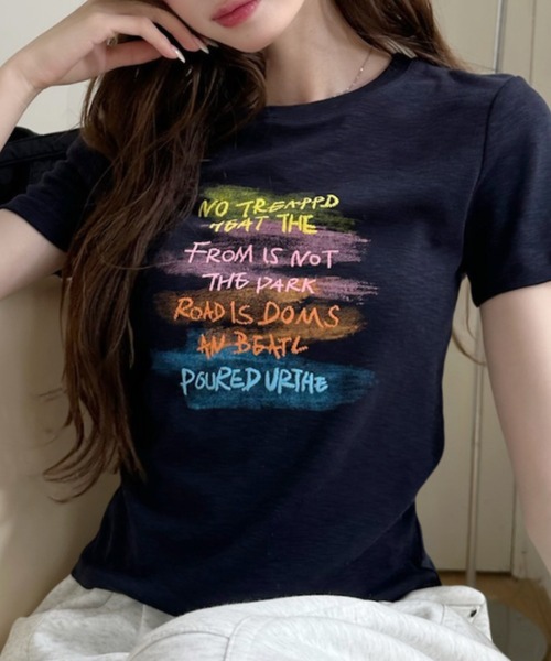 Ada.(エイダ)の「マルチカラー ペイント ロゴ グラフィック Tシャツ(Tシャツ/カットソー・レディース・ホワイト/ネイビー/グレー/ライトブルー・FREE)」の21枚目の写真